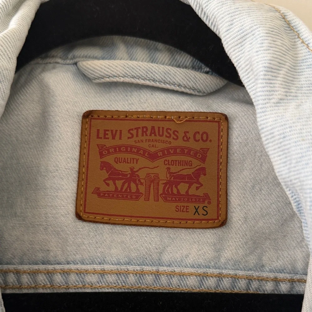 Levi's Pale Blue Denim Jacket - Picture 3 of 3